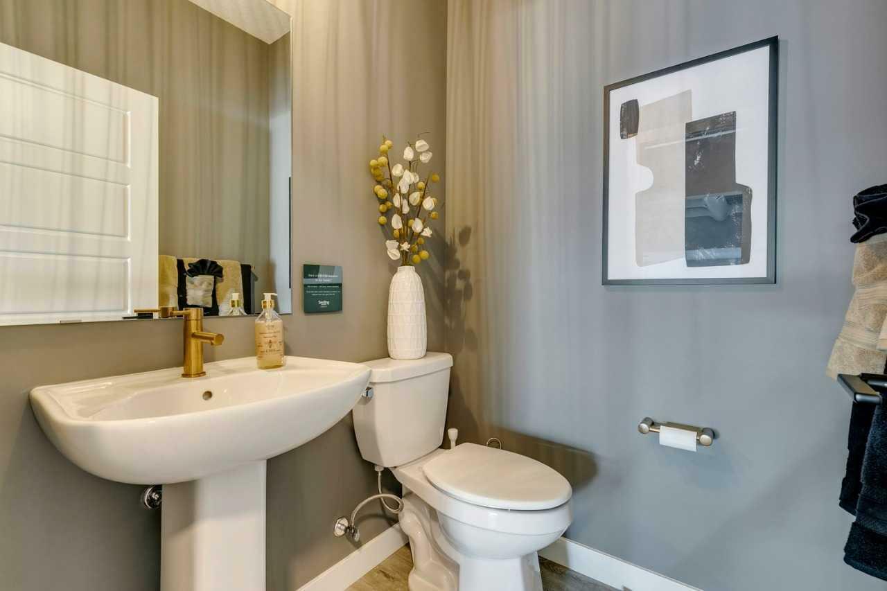 Property Photo:  115 Versant View SW  AB T2Y 0X3 