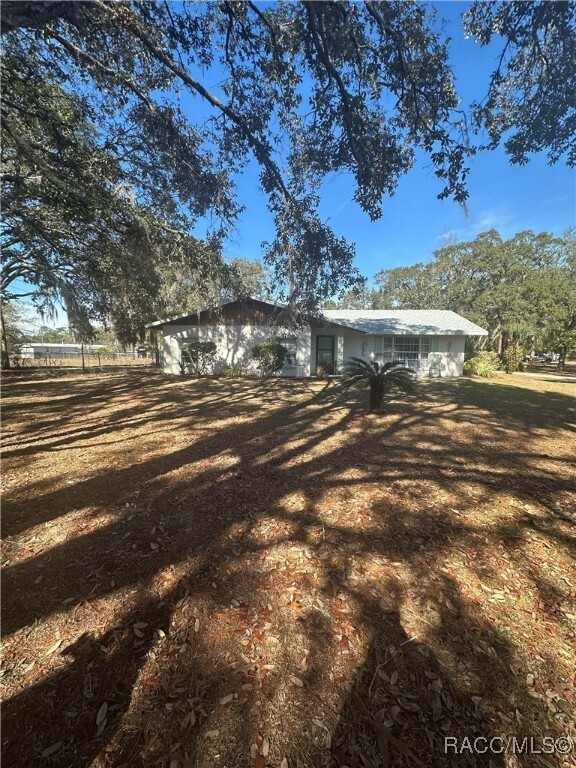 Property Photo:  6981 W Green Acres Street  FL 34446 