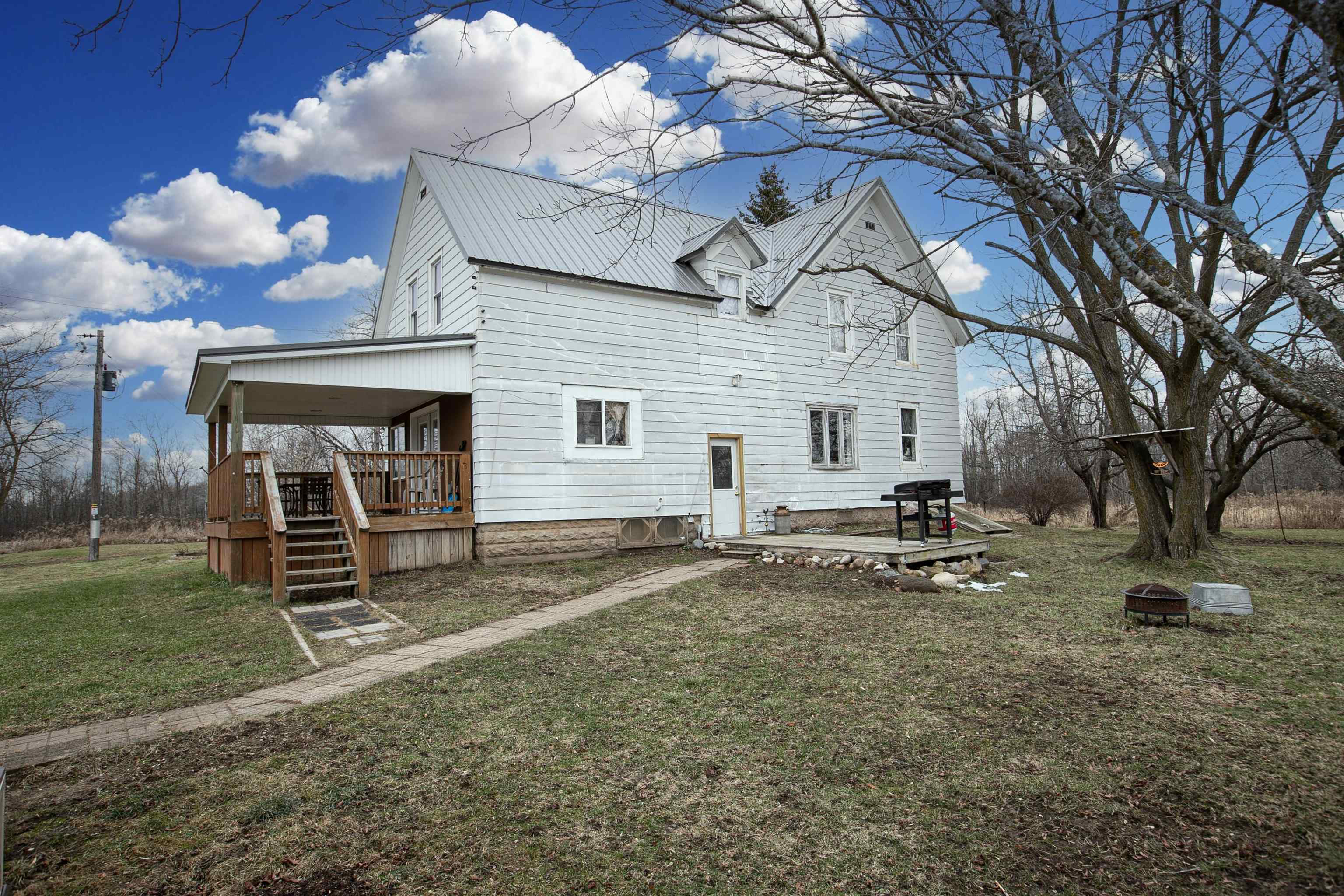 Property Photo:  6865 Fredrickson Road  WI 54139 