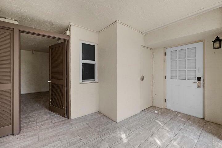 Property Photo:  4204 Marina Villas Drive  FL 33050 