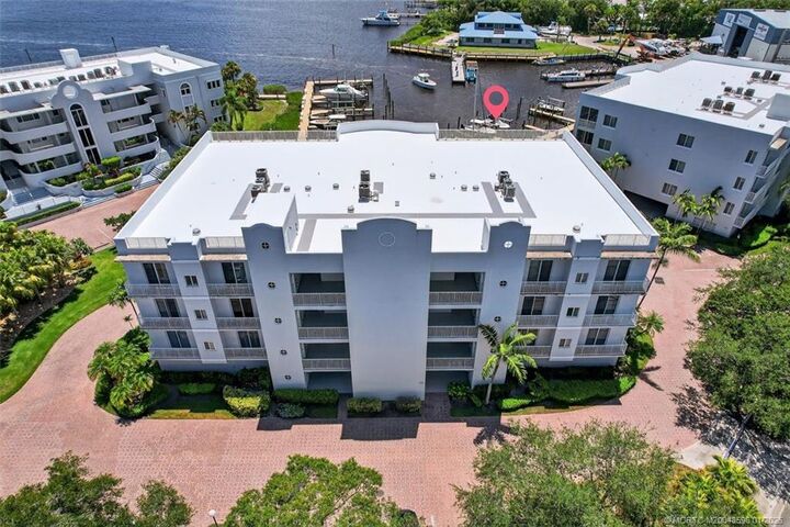 Property Photo:  1160 SW Chapman Way 204  FL 34990 