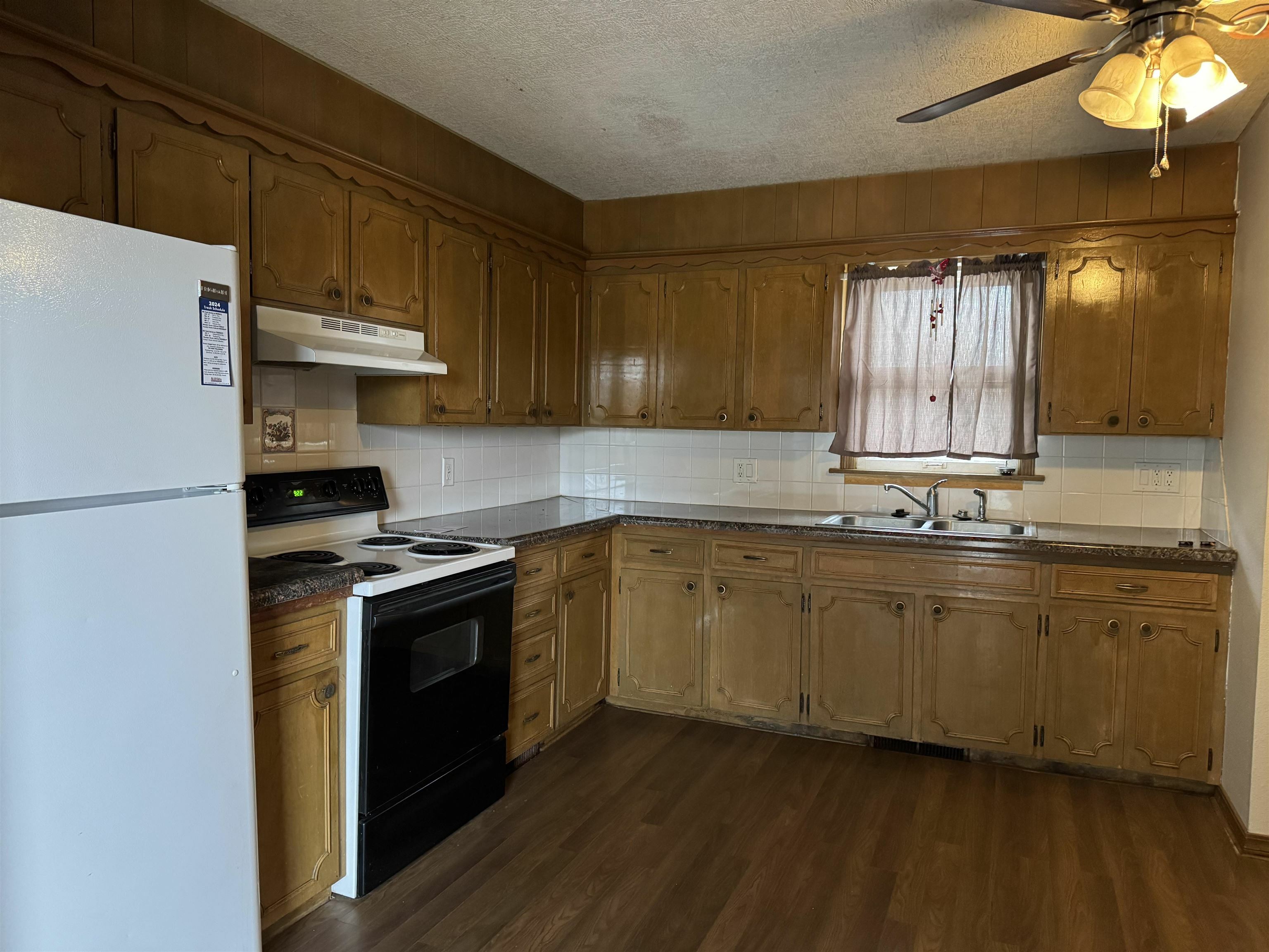 Property Photo:  1057 Ohio St  KS 67010 