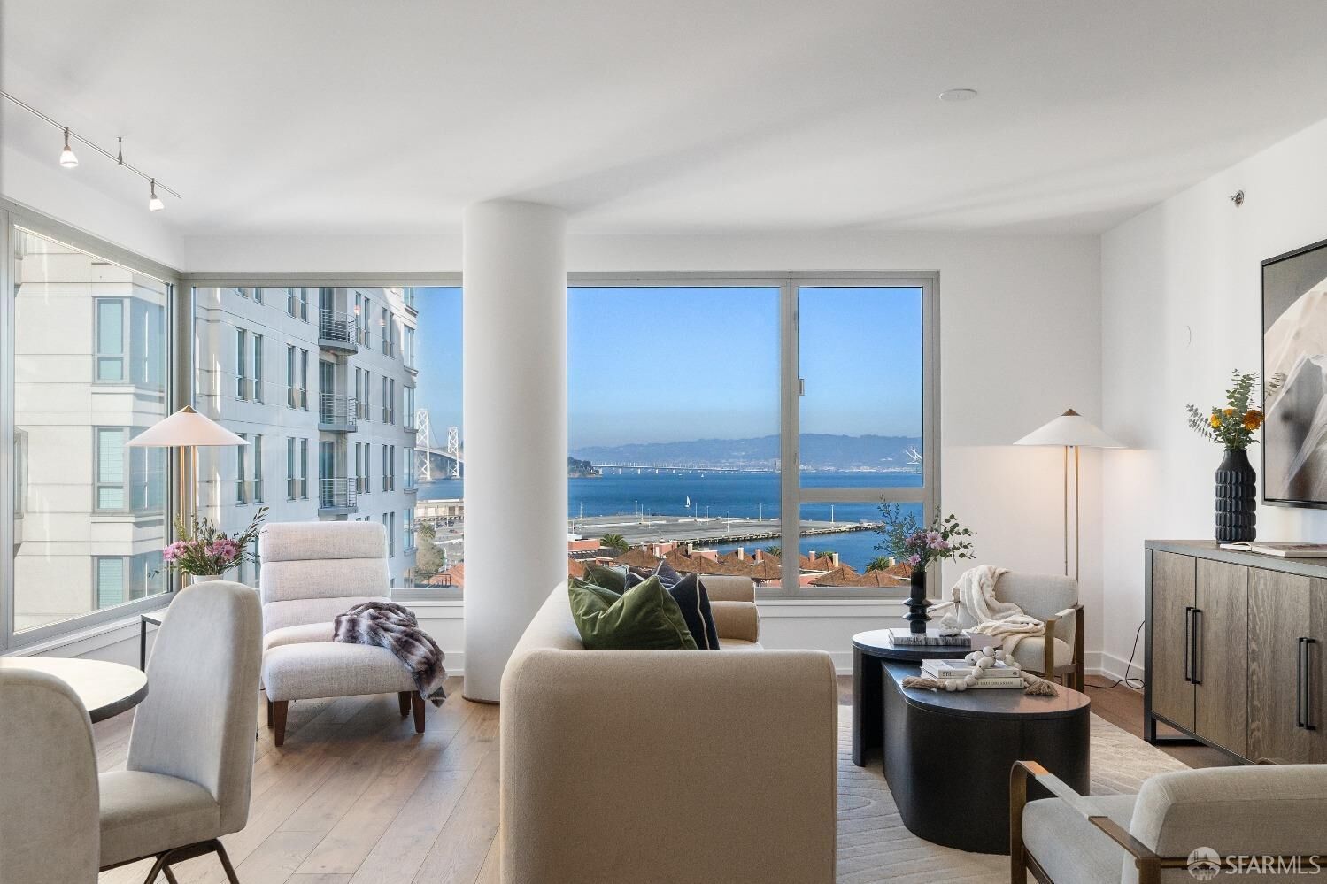 Property Photo:  229 Brannan Street 9A  CA 94107 
