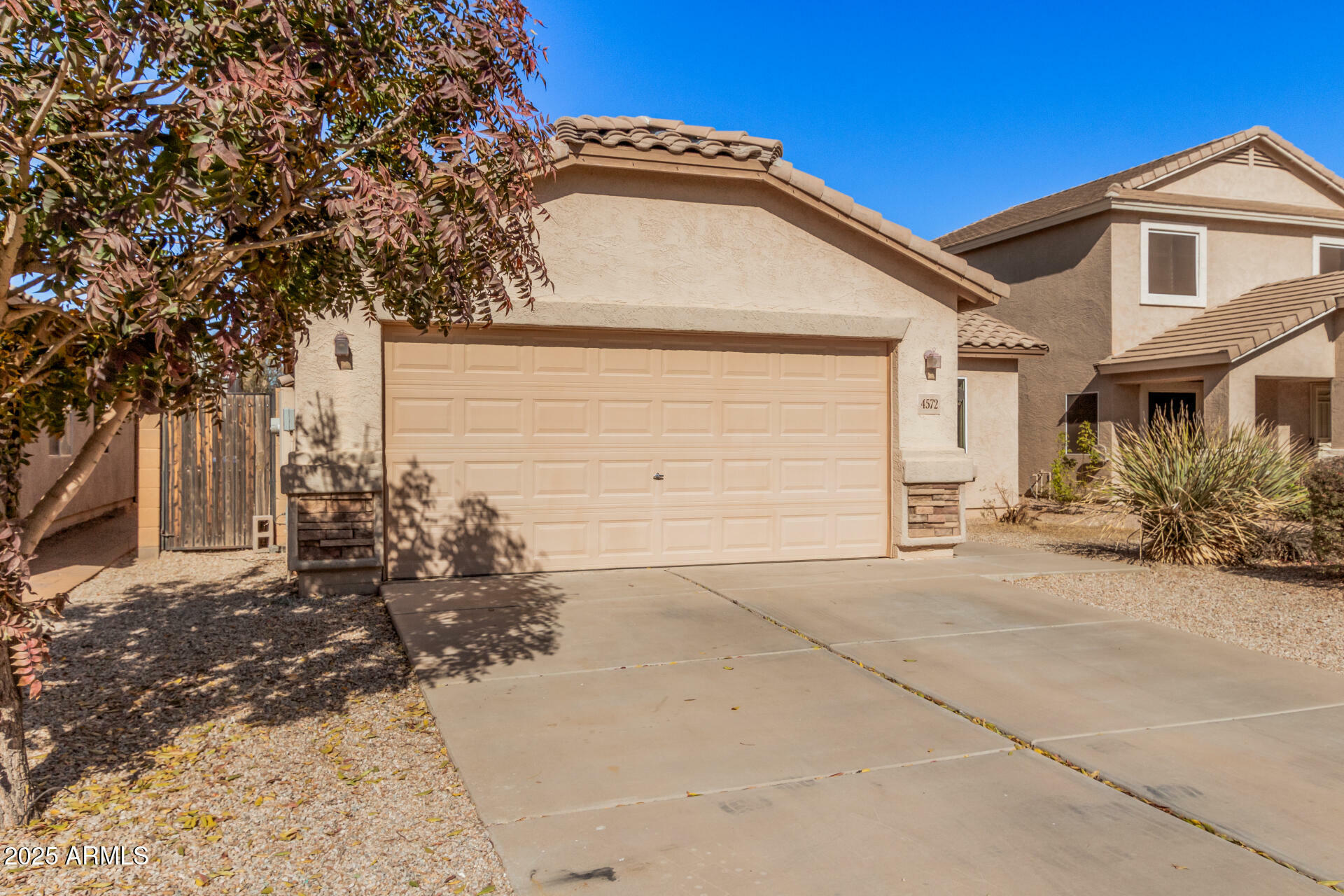 Property Photo:  4572 E Silverbell Road  AZ 85143 