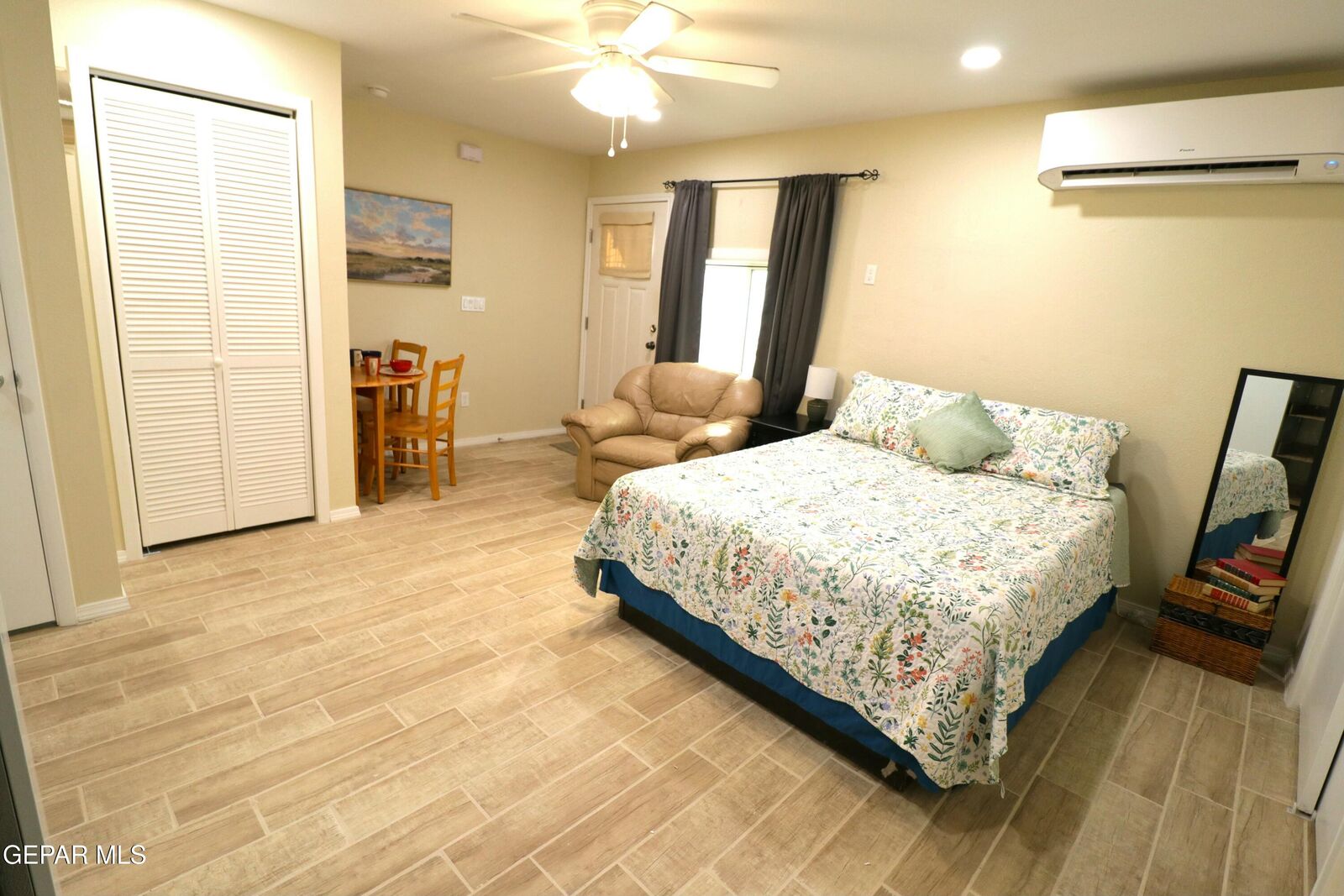 Property Photo: 10949 Art Wall Drive B TX 79936