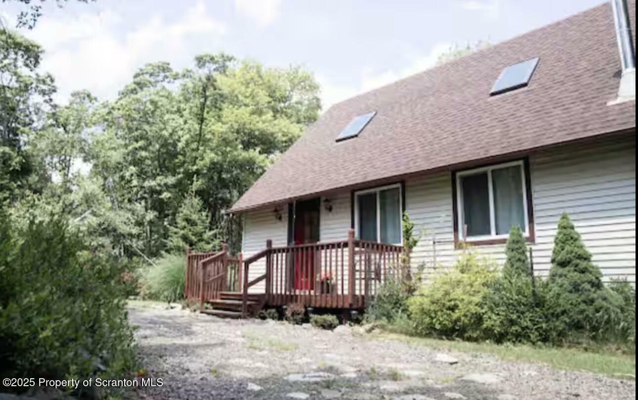 Property Photo:  221 Ash Drive  PA 18334 