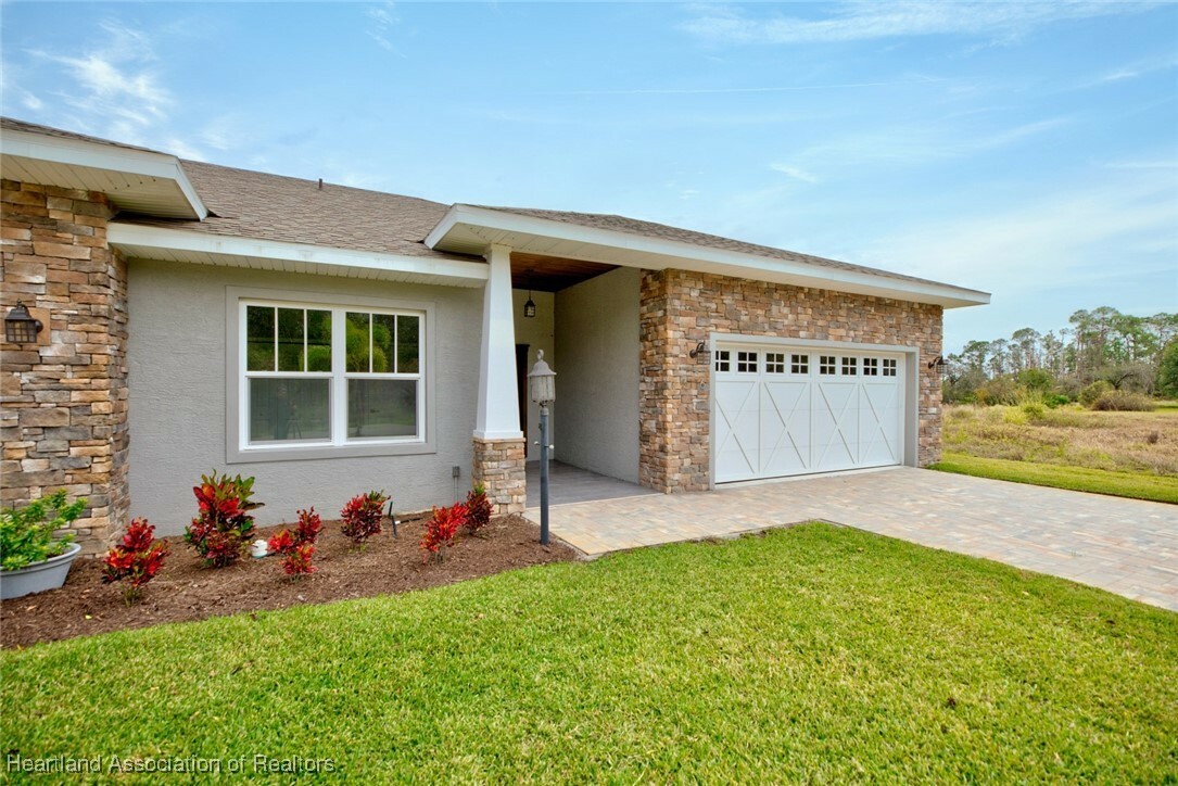 Property Photo:  5116 Birkdale Drive  FL 33825 