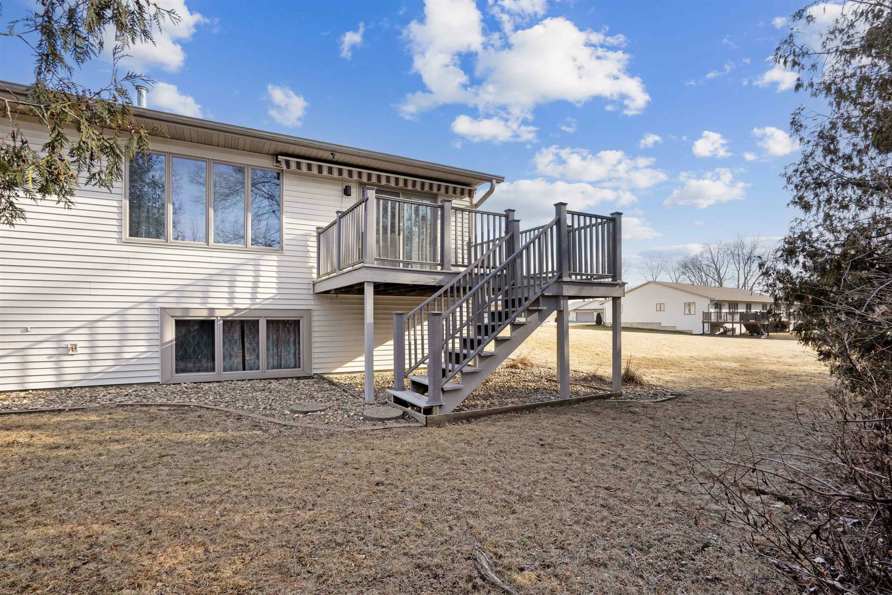 Property Photo:  740 Southlawn Terrace  IA 50662 