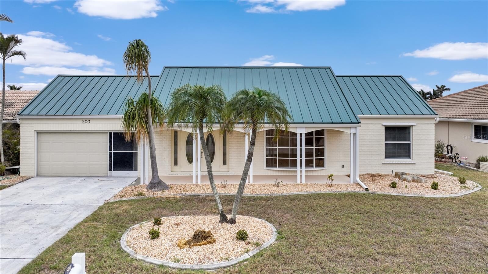 Property Photo:  500 Belvedere Court  FL 33950 