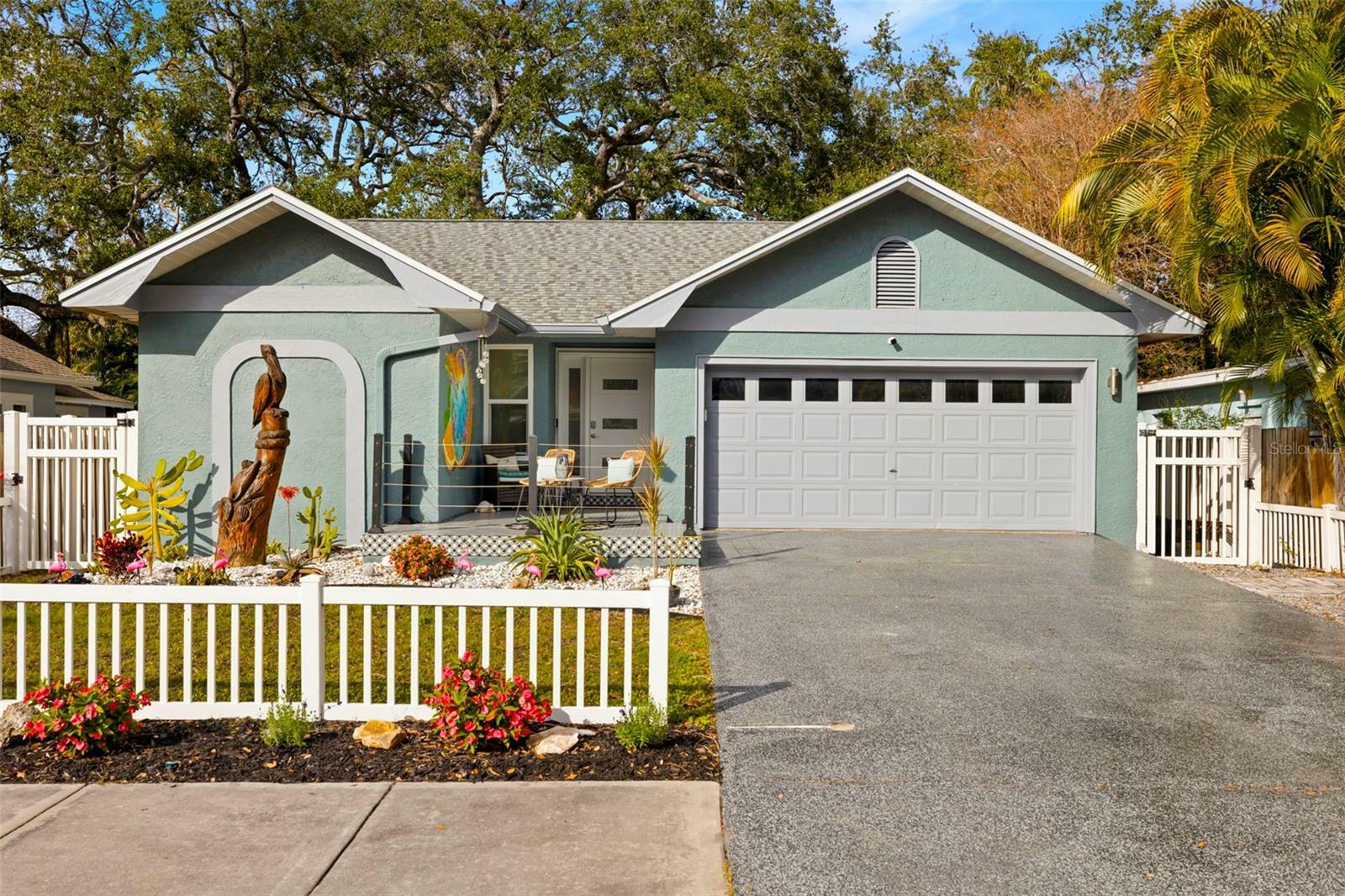 Property Photo: 1030 Charles Street FL 33755