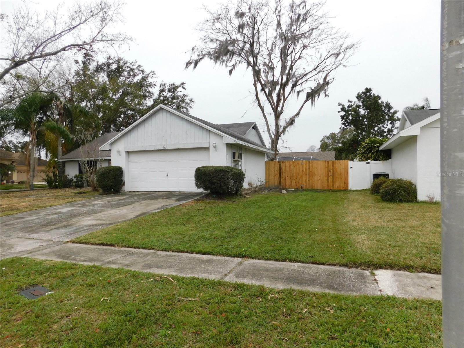 Property Photo:  3202 Cullendale Drive  FL 33618 