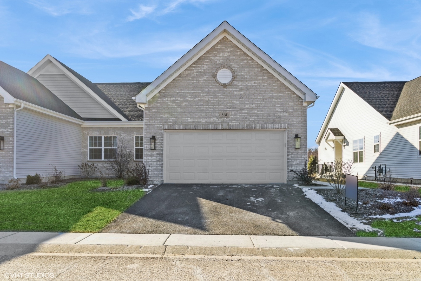 560 Madison Lane  Elgin IL 60123 photo