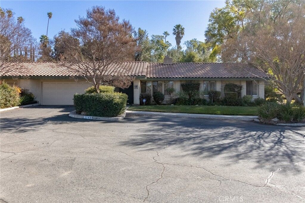 Property Photo: 1143 Kimberly Place CA 92373