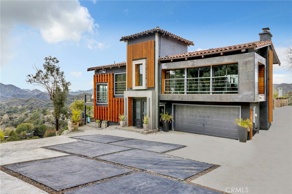 Property Photo:  850 Cold Canyon Road  CA 91302 