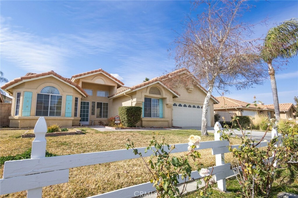 Property Photo:  1627 Indica Road  CA 92545 