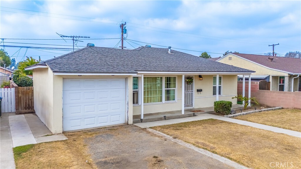 Property Photo: 13727 Graystone Avenue CA 90650