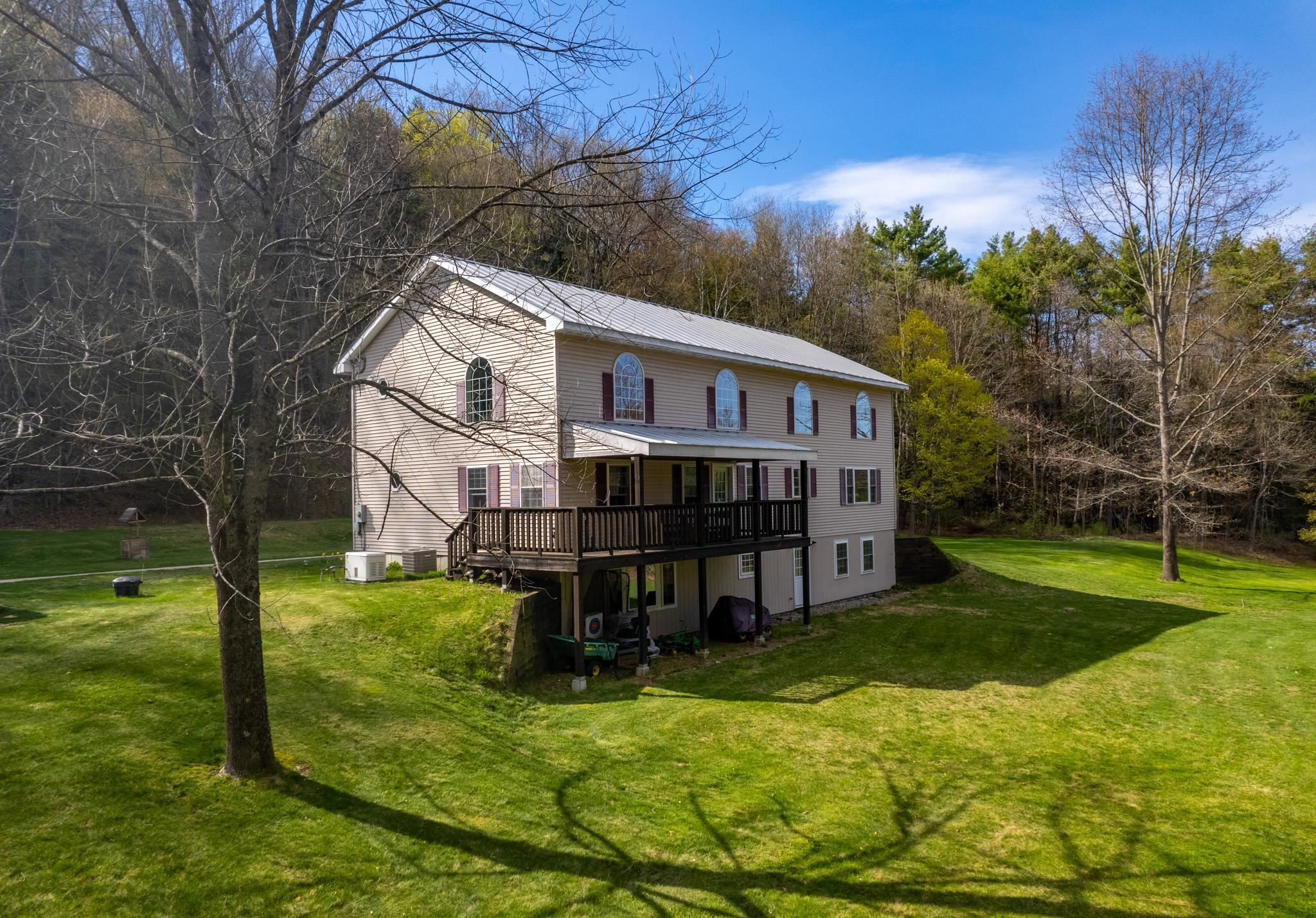 Property Photo:  11 Gilson Farm Lane  VT 05048 