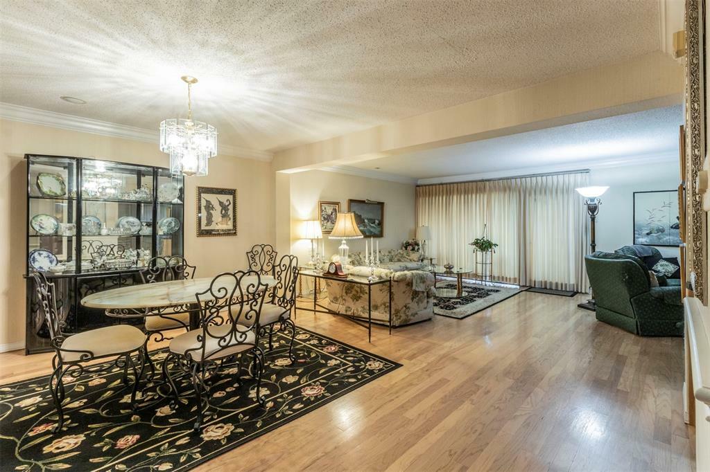 Photo de la propriété:  512 E Avenue J A  TX 75050 