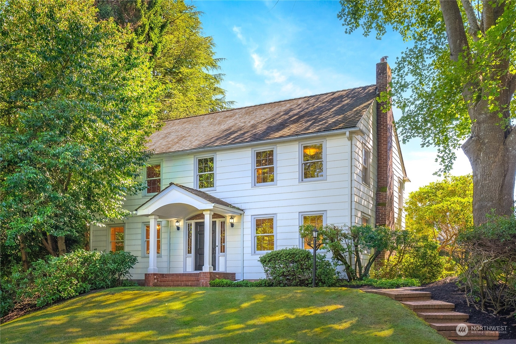 Property Photo: 9722 Cherry Street WA 98020