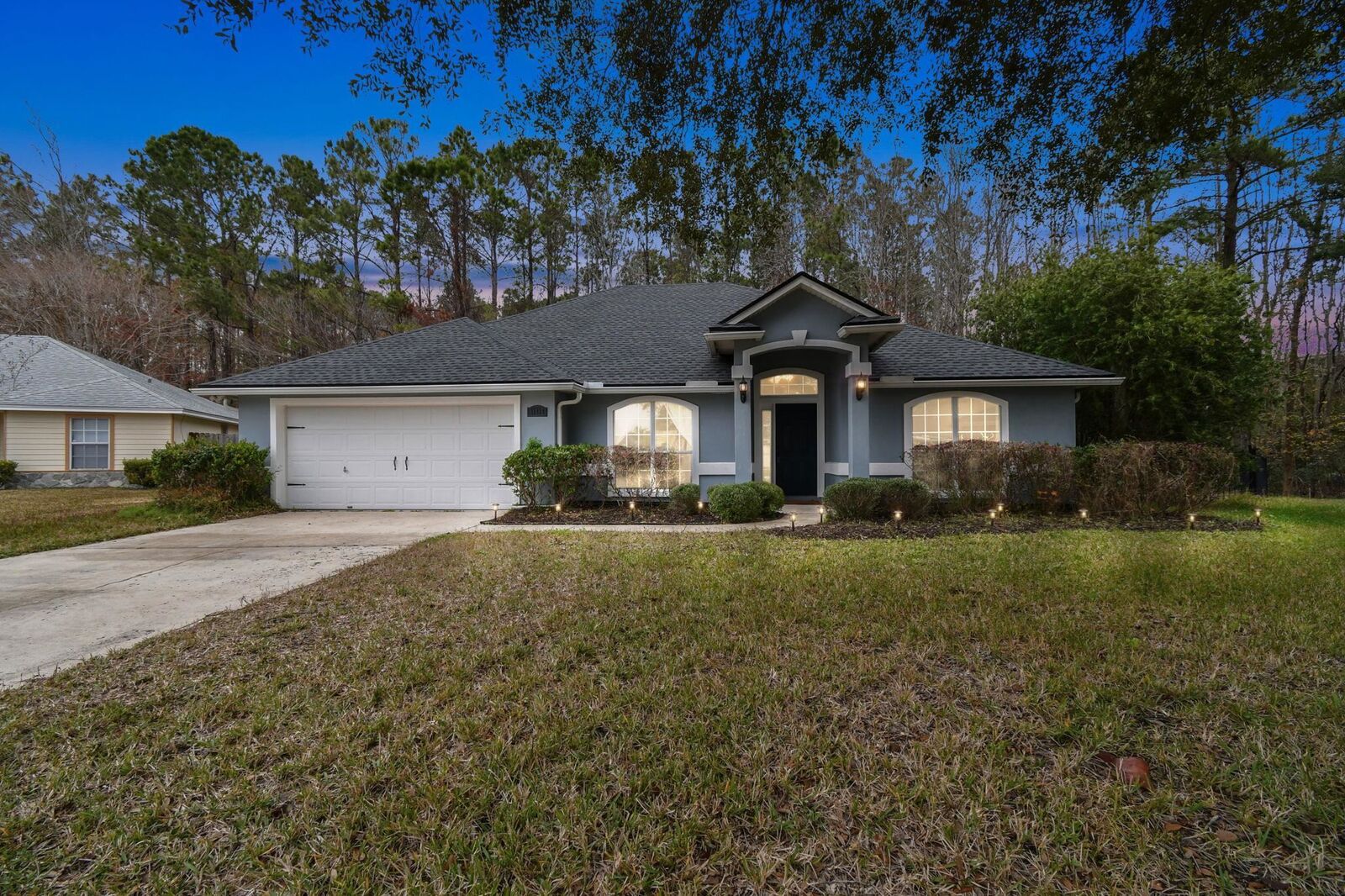 Property Photo:  11417 Courtney Waters Ln  FL 32258 