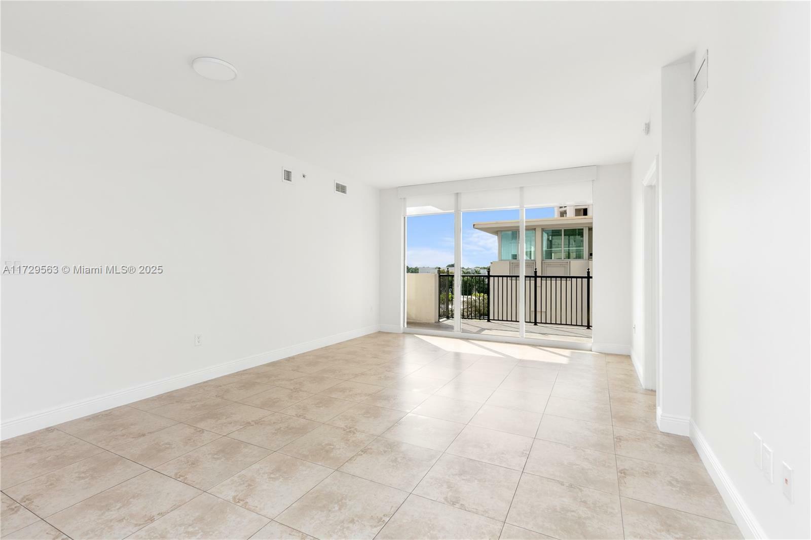 Property Photo:  4100 Salzedo St 513  FL 33146 