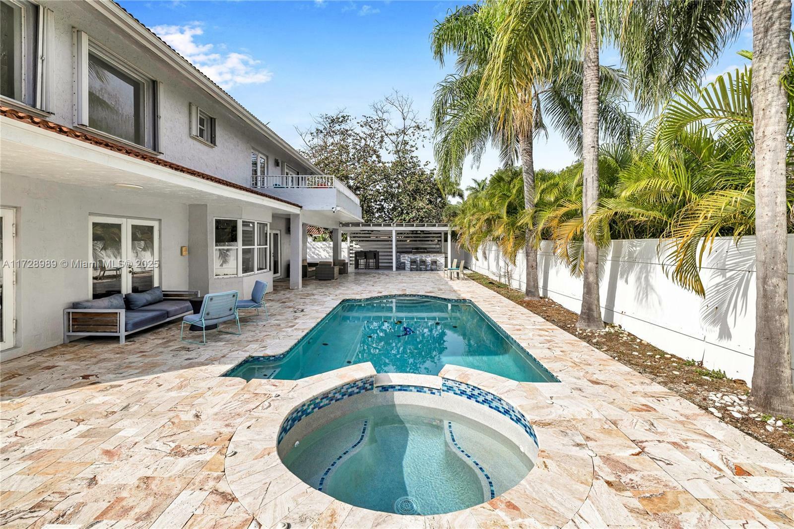 15263 SW 141 St  Miami FL 33196 photo