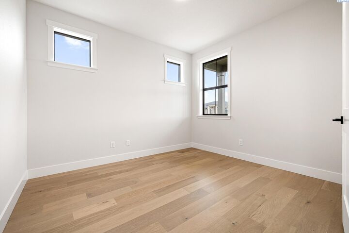 Property Photo: 12725 Clark Fork Rd WA 99301