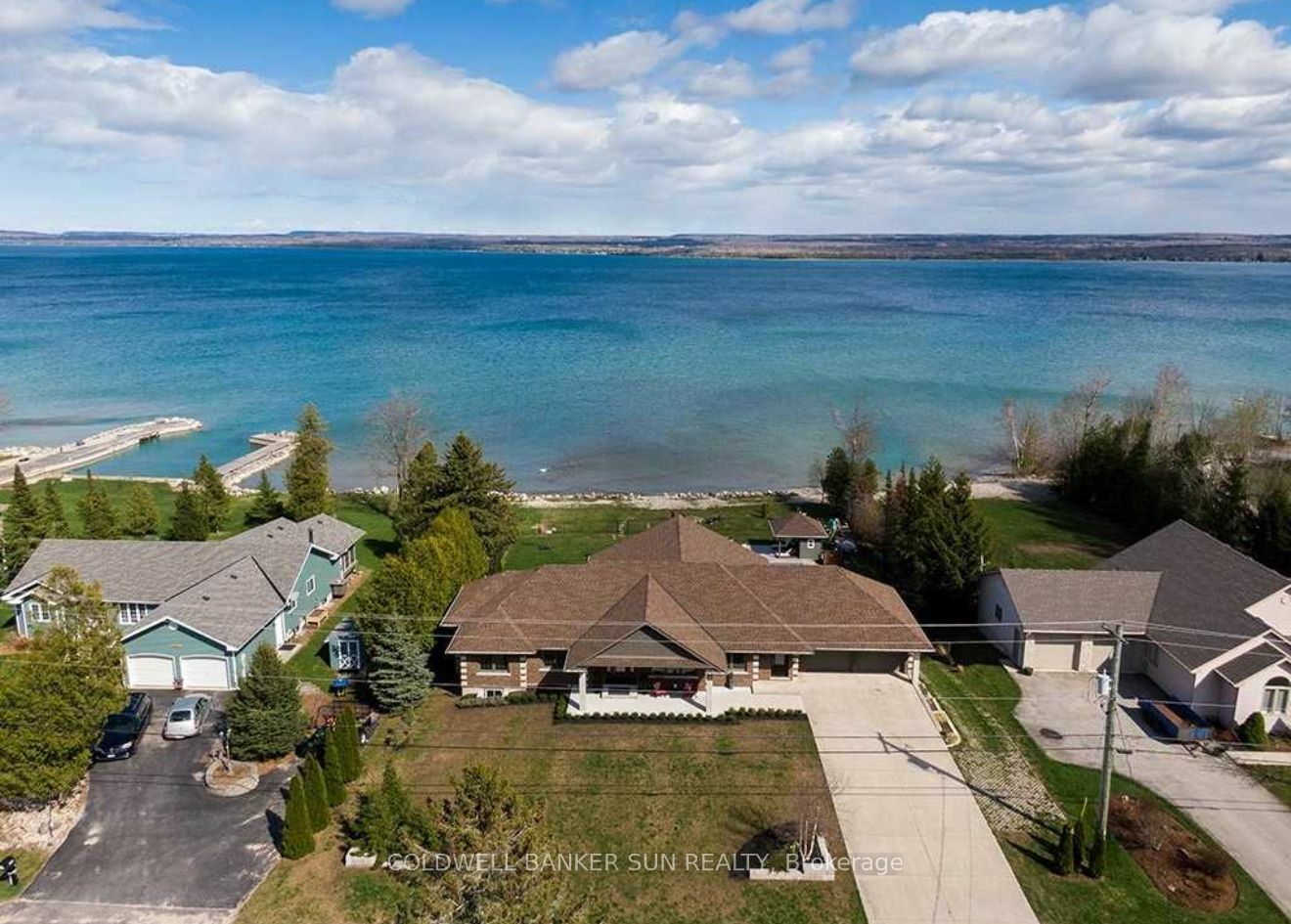 Property Photo:  197 Balmy Beach Rd  ON N4K 5N4 