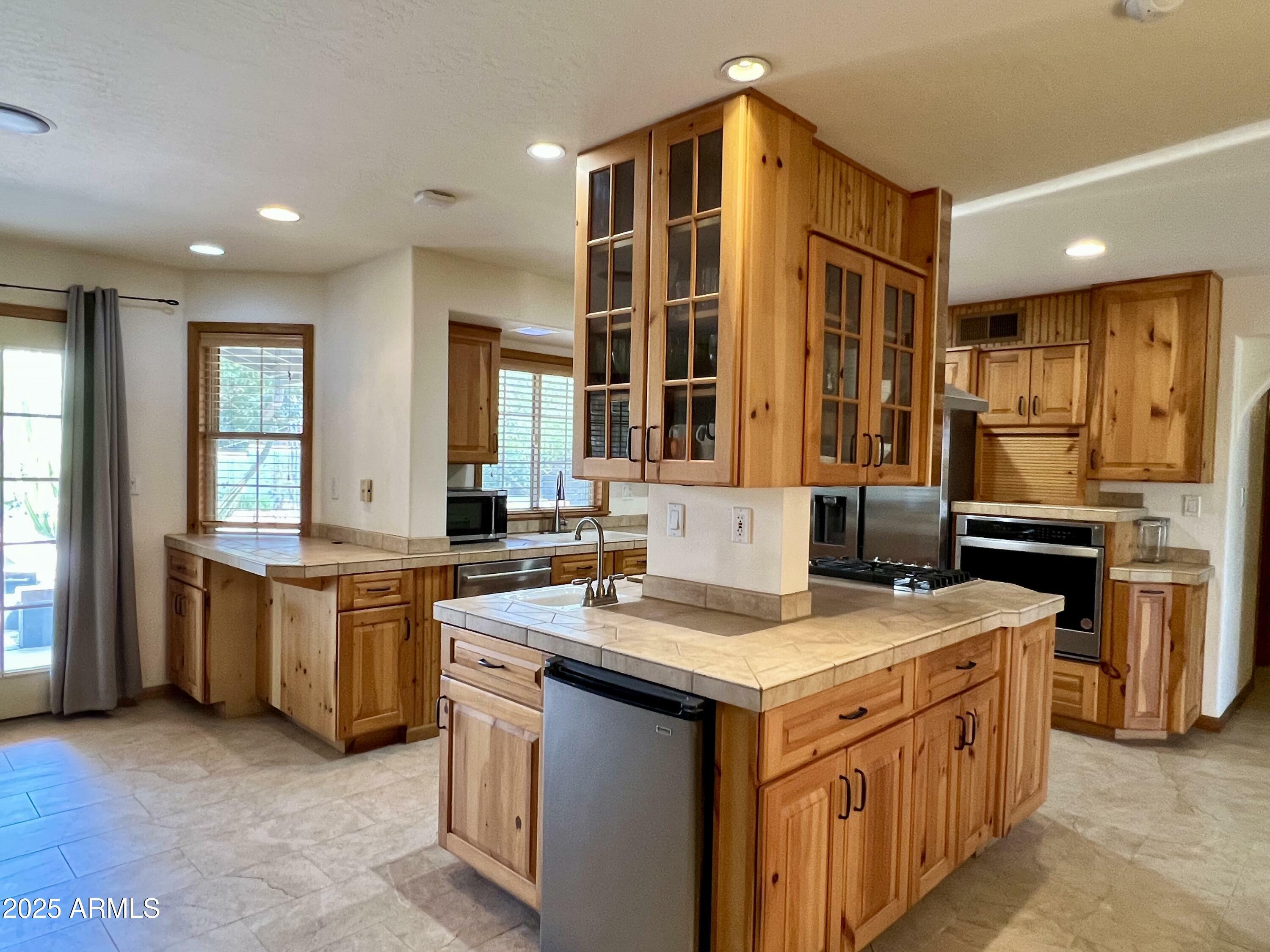 1414 E Shangri La Road  Phoenix AZ 85020 photo