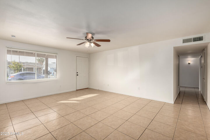 Property Photo:  5932 W Holly Street  AZ 85035 