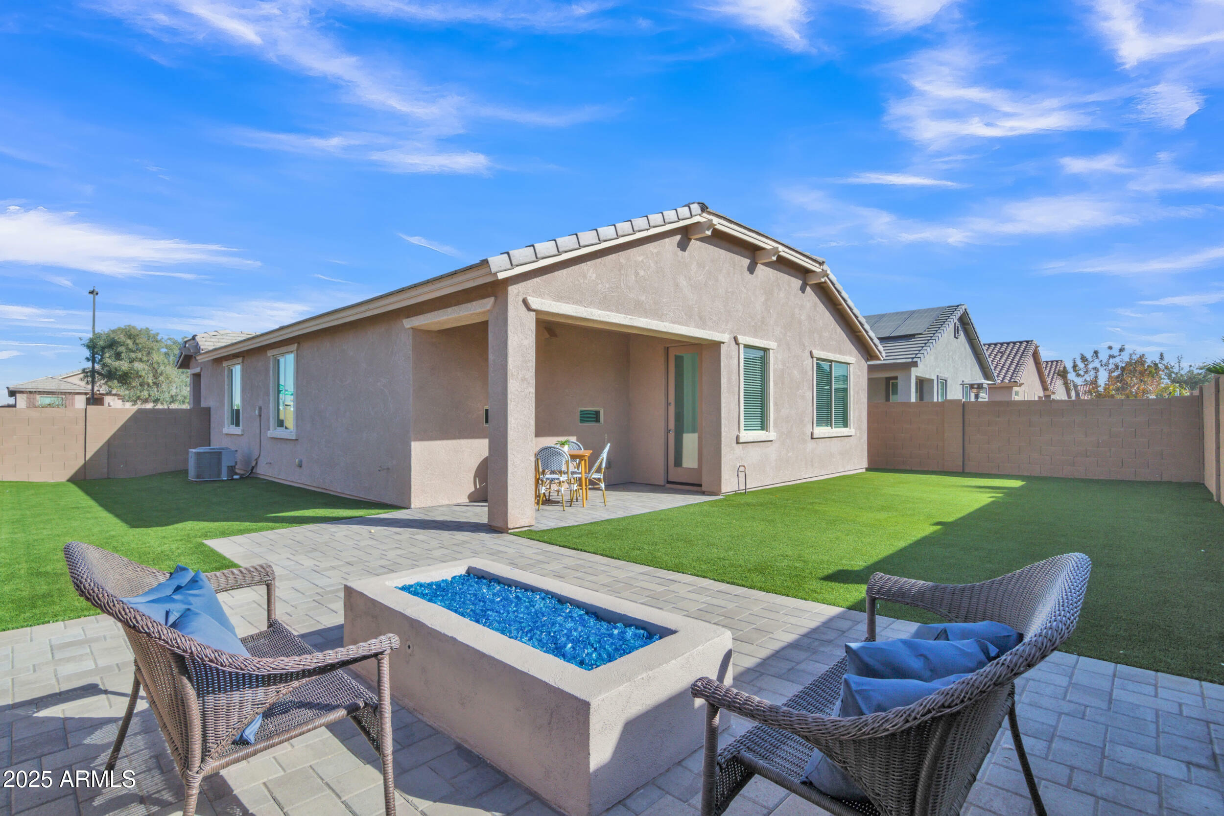 Property Photo:  463 W Pinnacle Ridge Drive  AZ 85140 