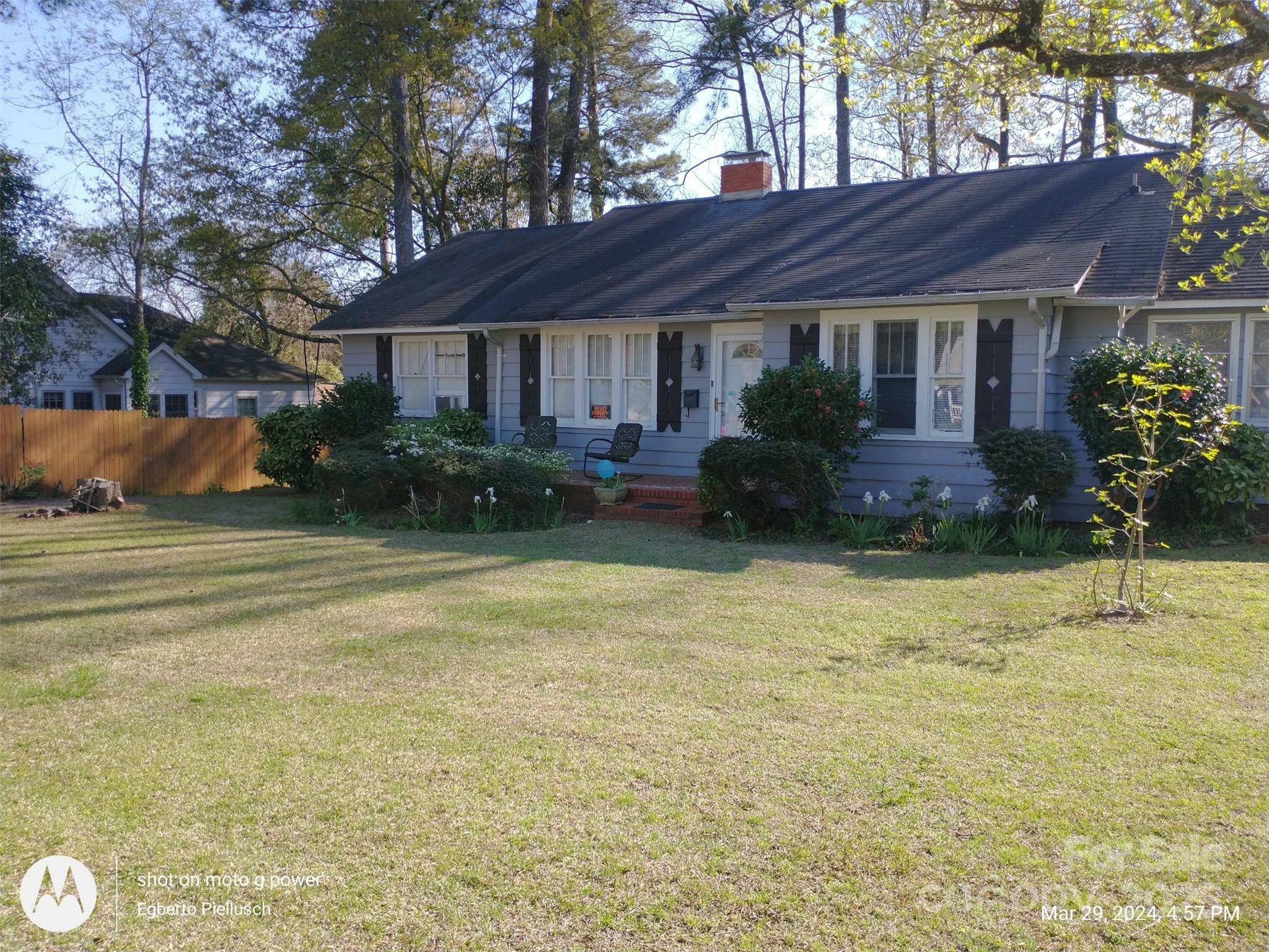 Property Photo:  515 N Pine Lane  NC 28170 