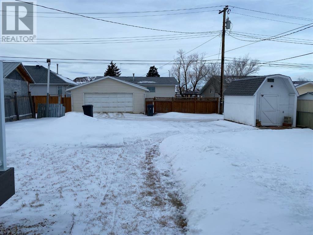 Photo de la propriété: 1009 2 Street SE AB T0J 0Y6