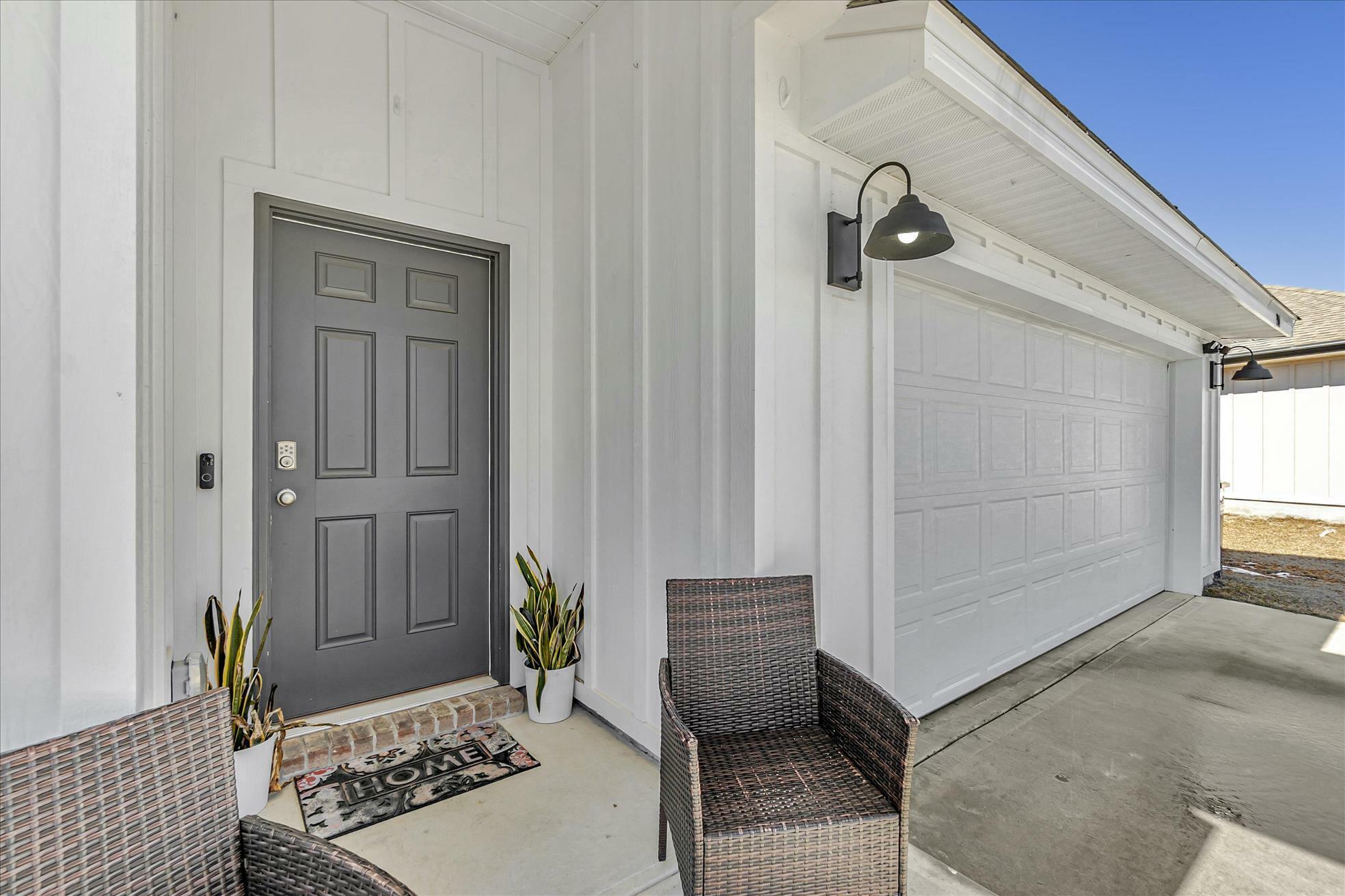 Property Photo: 904 Sandbar Loop FL 32539