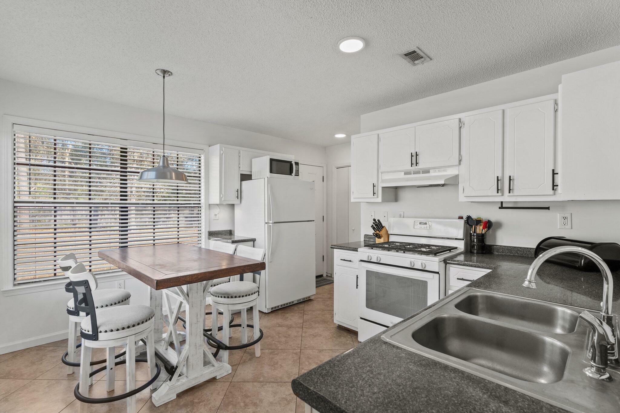 Property Photo:  149 Oak Terrace Drive  FL 32539 