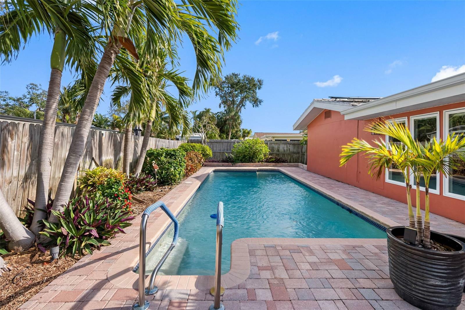 Property Photo:  5166 39th Street S  FL 33711 