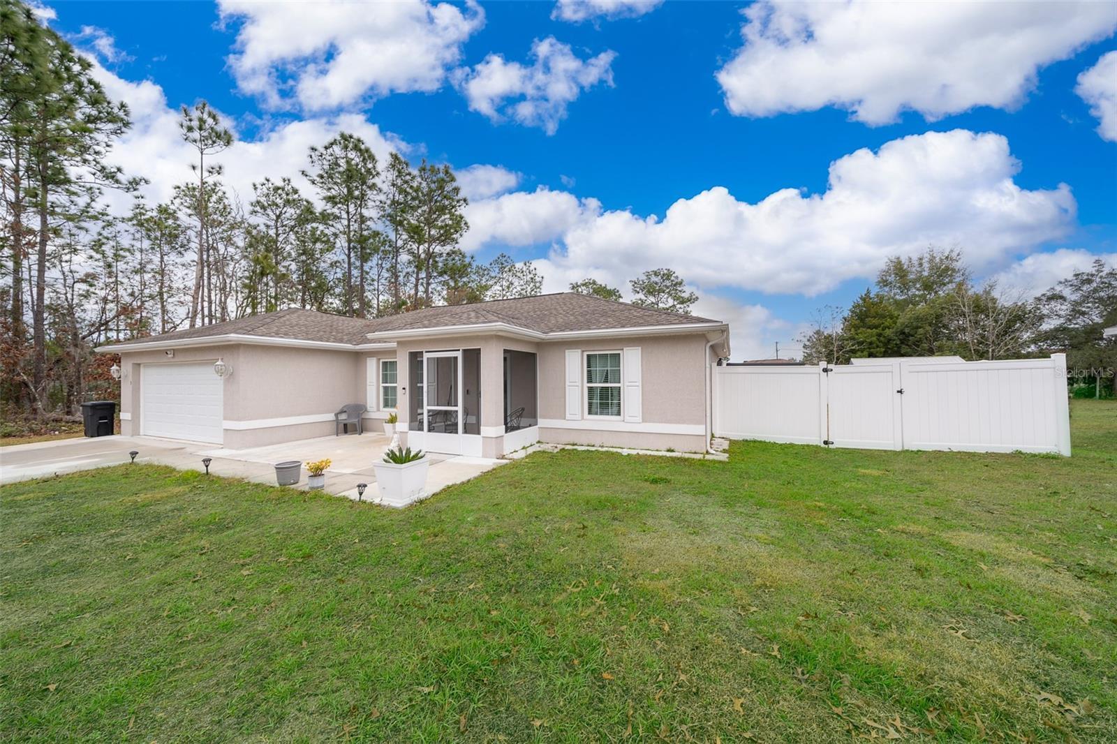 Property Photo: 3 Pecan Drive Loop FL 34472