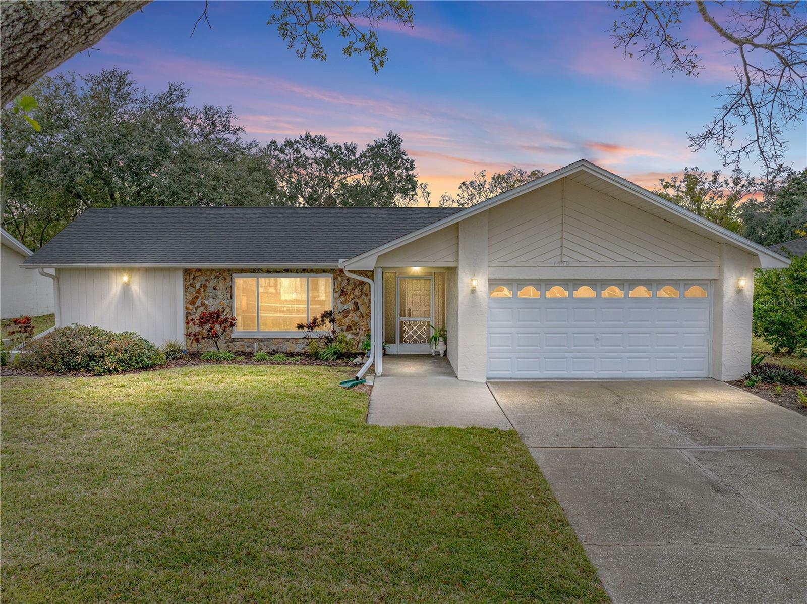 Property Photo: 1559 Glengarry Drive FL 34684