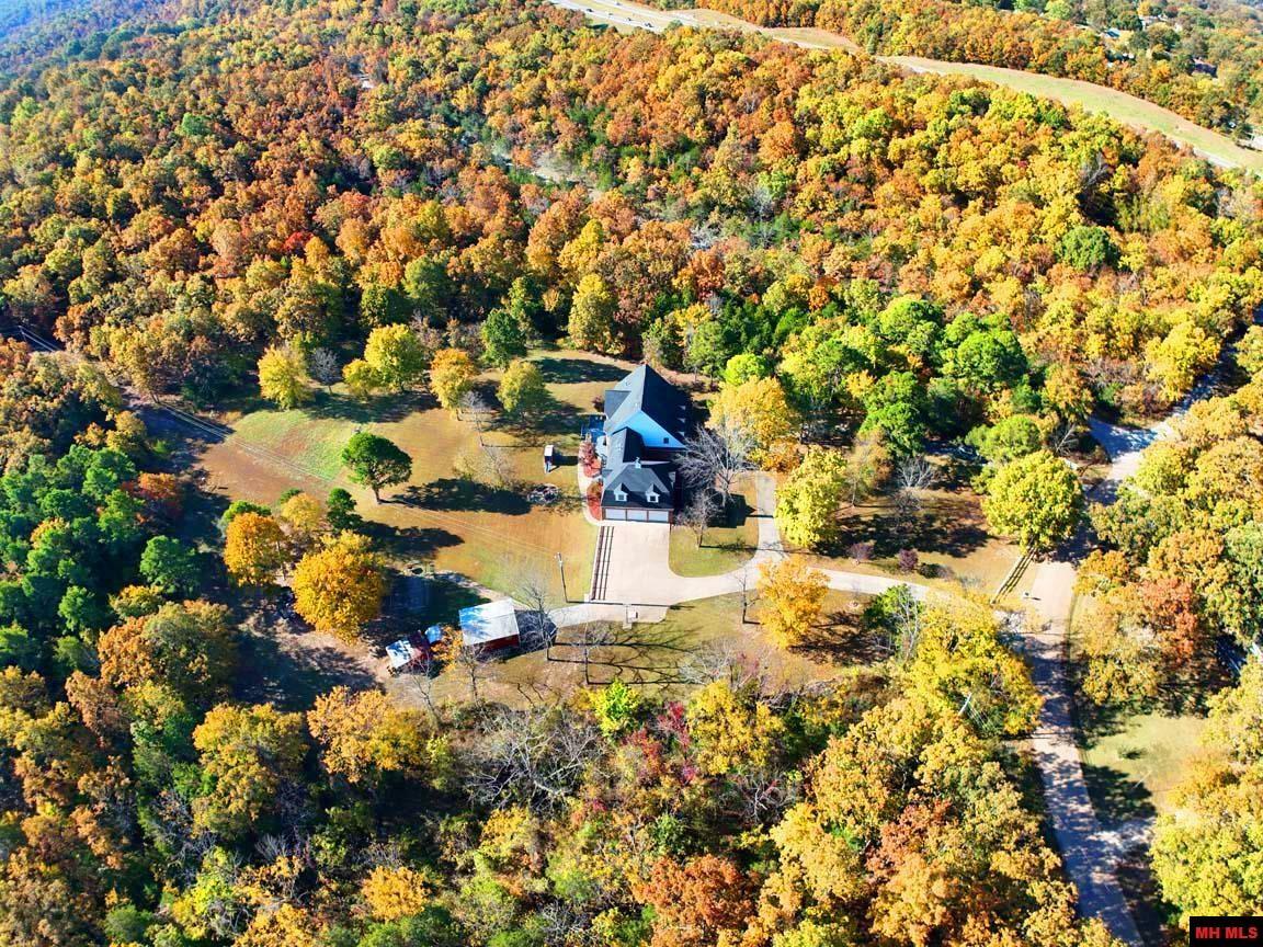 Property Photo: 180 Oak Tree Terrace AR 72653