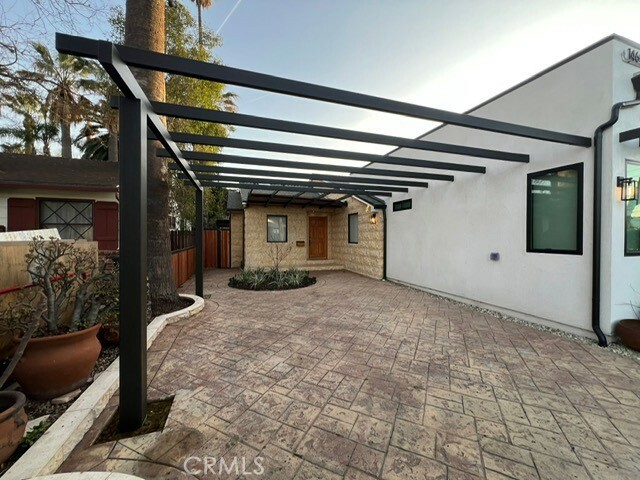 Property Photo:  14656 Hesby  CA 91403 