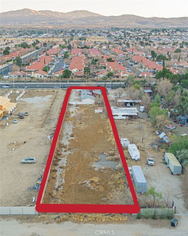 Property Photo:  3339 E Avenue S  CA 93550 