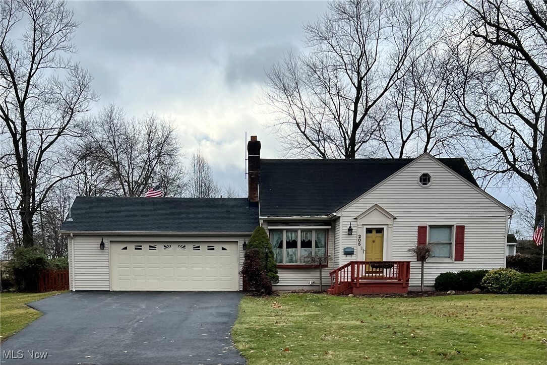 Property Photo: 205 Fairground Boulevard OH 44406