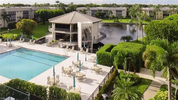 Property Photo: 788 Park Shore Dr G17 FL 34103