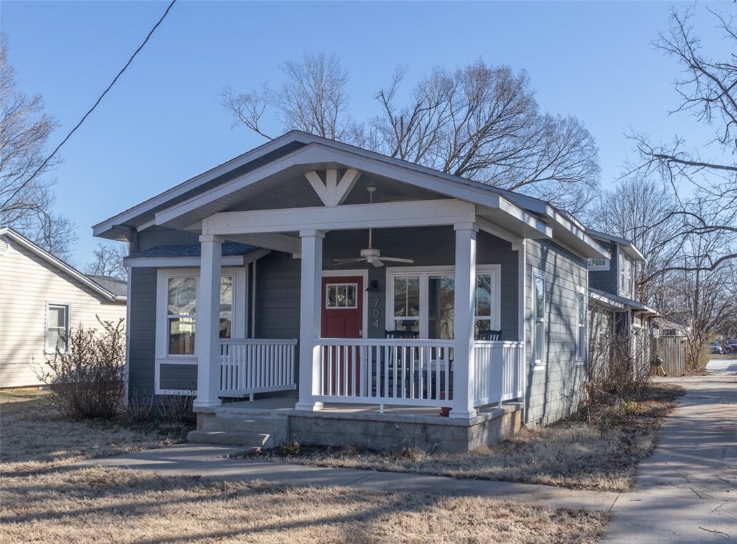 Property Photo:  704 NW C Street  AR 72712 