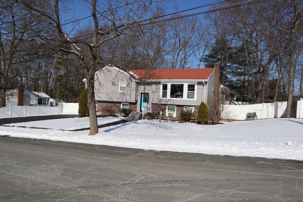 Property Photo:  20 Hampshire Rd  MA 01960 