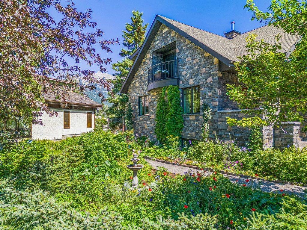 Property Photo: 930 9 Street AB T1W 1Z8