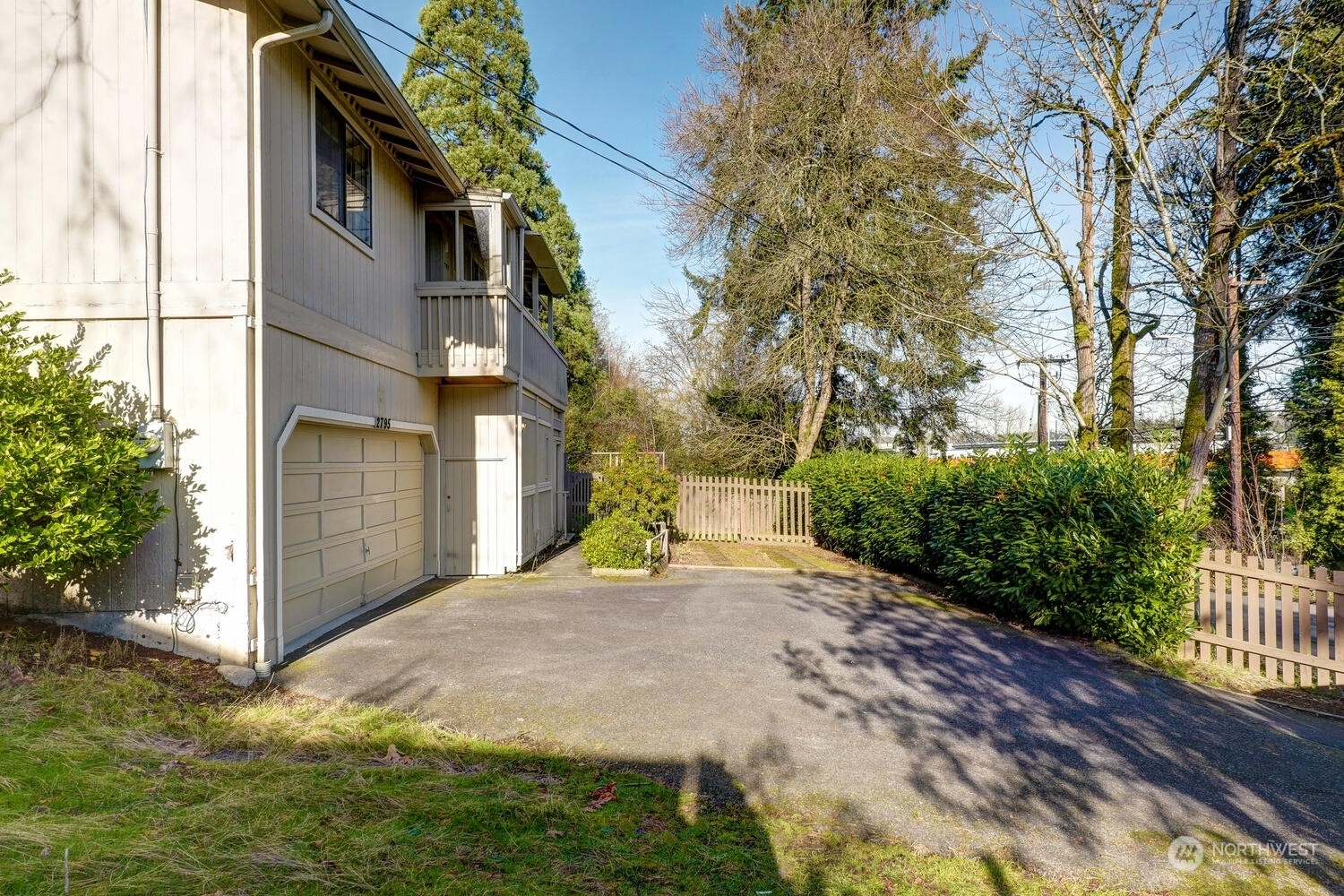 Property Photo:  2795  112th Avenue SE  WA 98004 