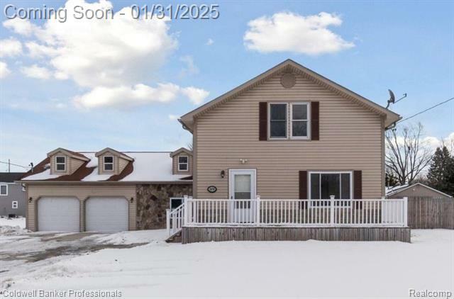 Property Photo:  5279 Fenton Road  MI 48507 