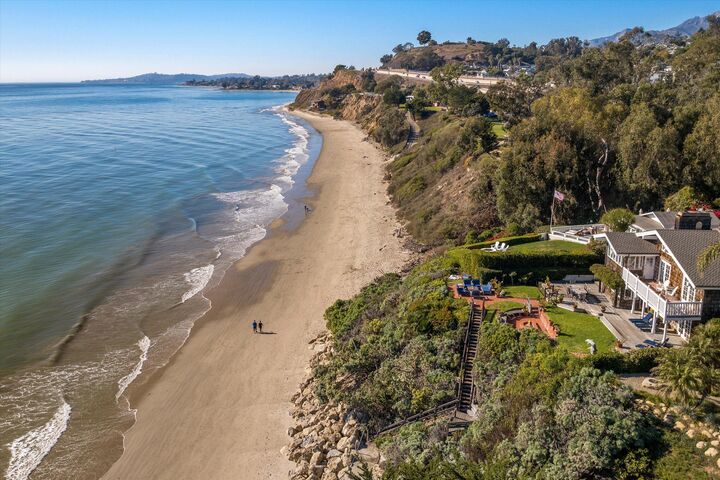 Property Photo:  2315 Finney Street  CA 93067