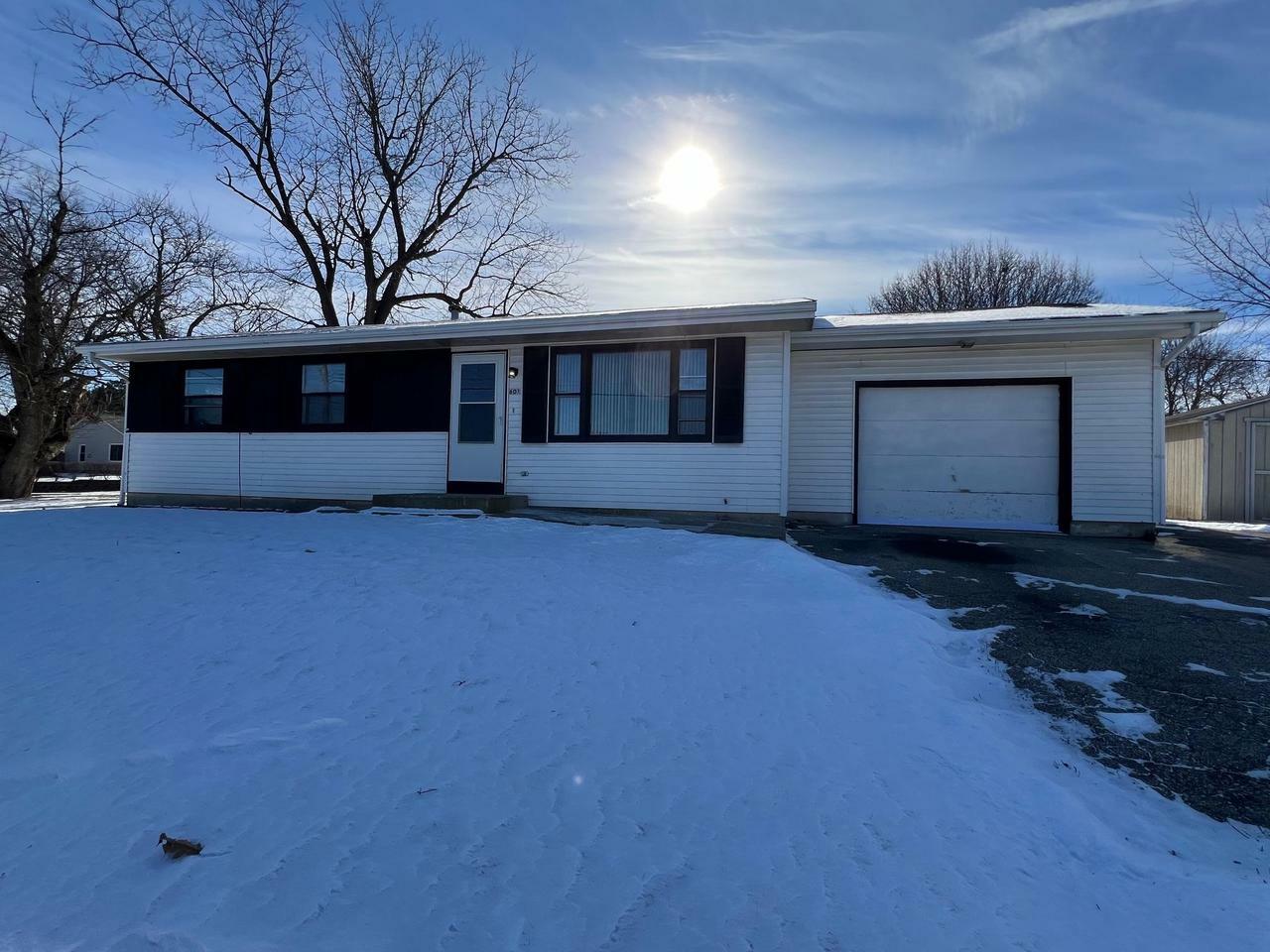 Property Photo:  601 Meadow Park Drive  WI 53525 